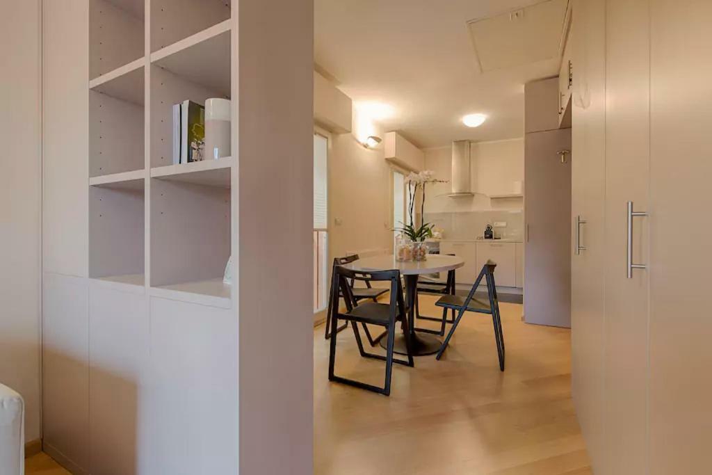 Bologna Altana Deluxe Apartment ภายนอก รูปภาพ